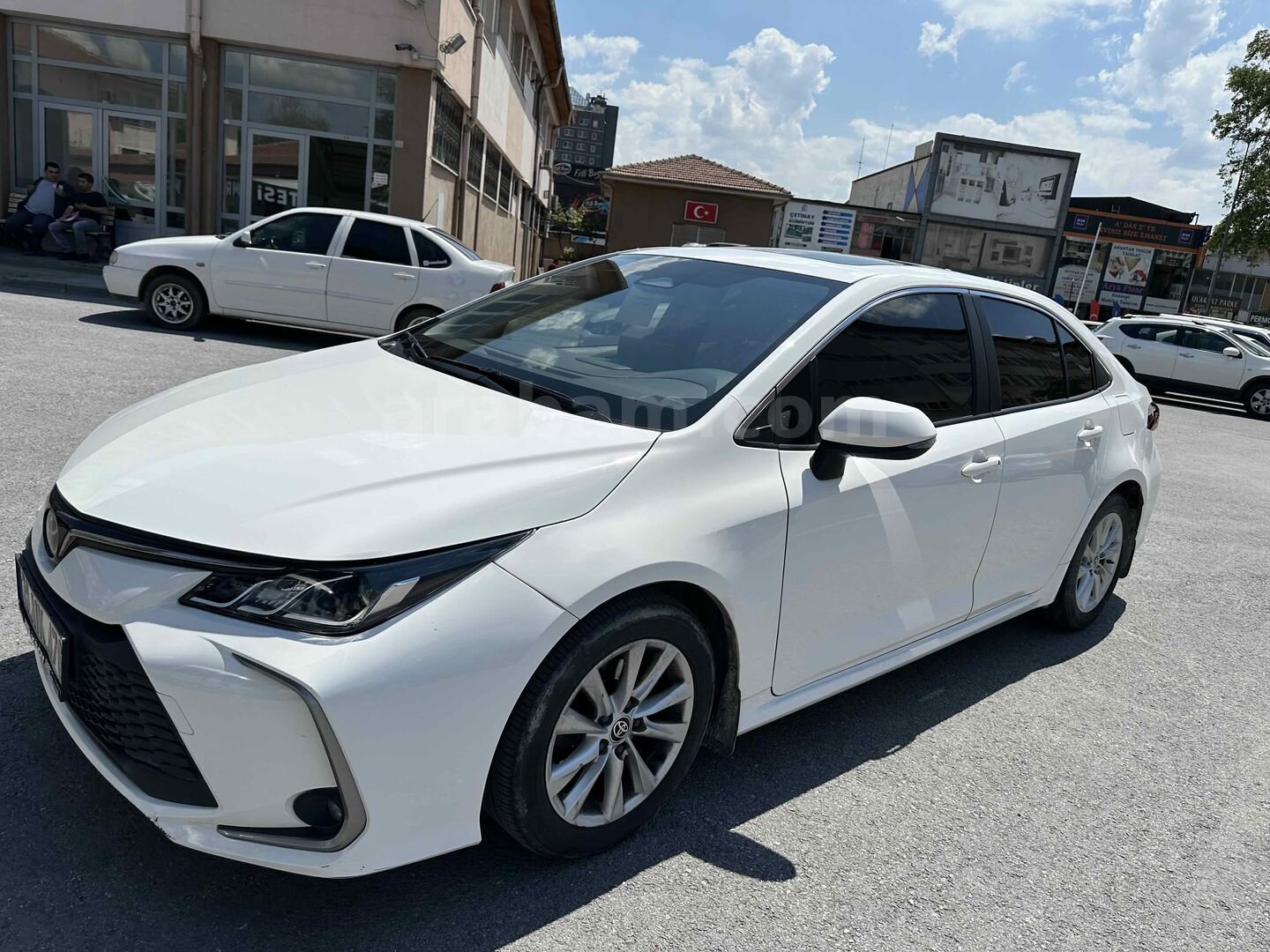 Sahibinden Toyota Corolla 1.5 Dream X-Pack 2023 Model Kayseri 49.950 km Beyaz 2