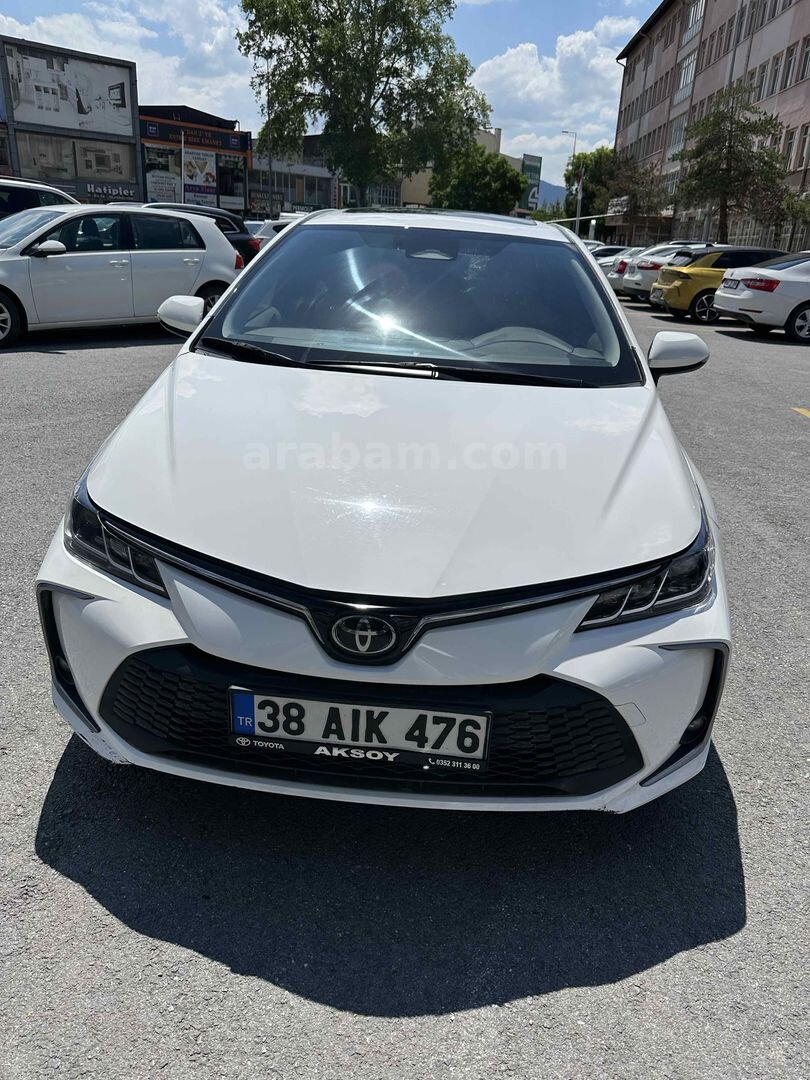 Sahibinden Toyota Corolla 1.5 Dream X-Pack 2023 Model Kayseri 49.950 km Beyaz 1