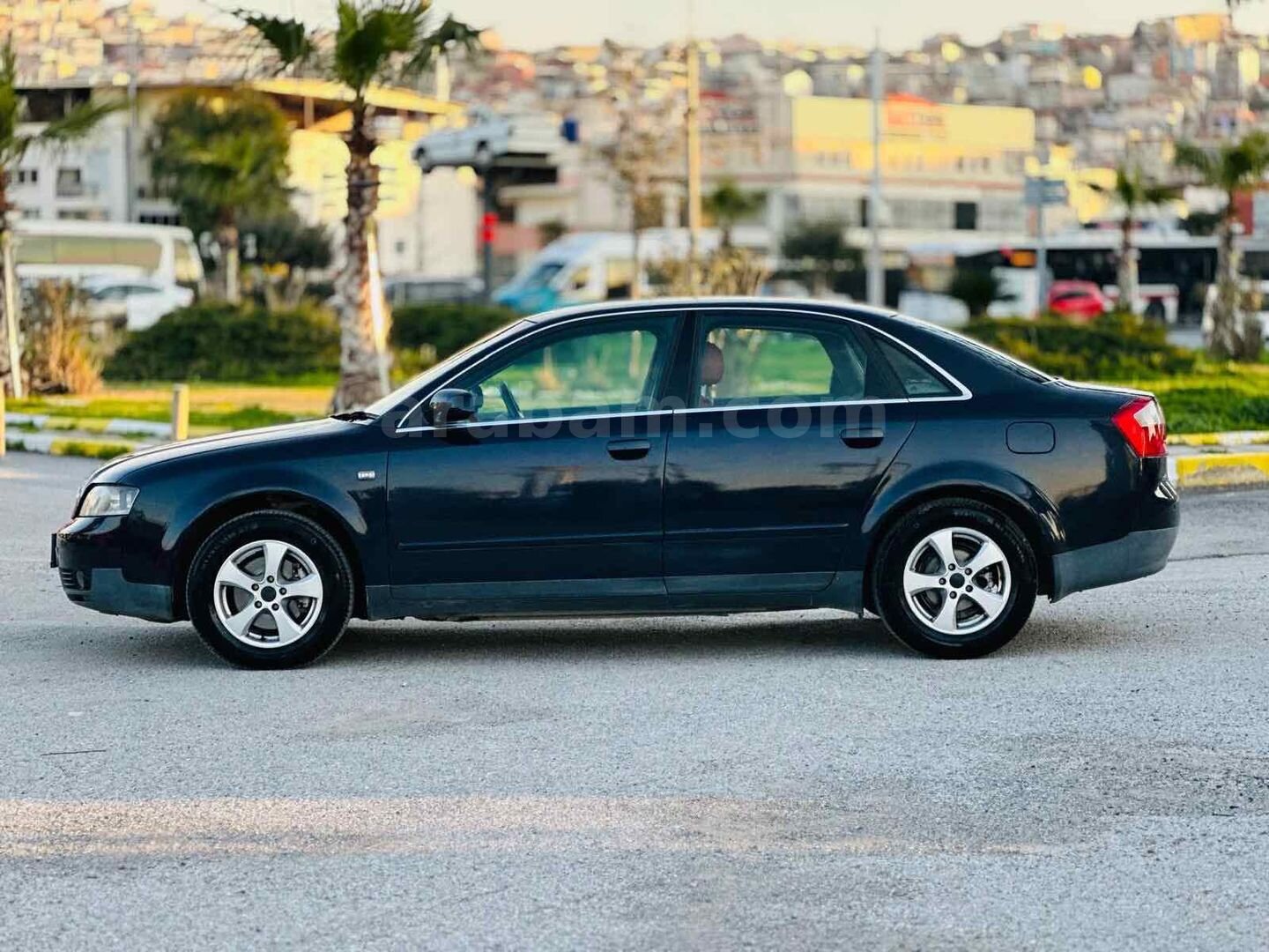 Sahibinden Audi A4 Sedan 1.9 TDI 2004 Model İzmir 430.000 km Lacivert 4