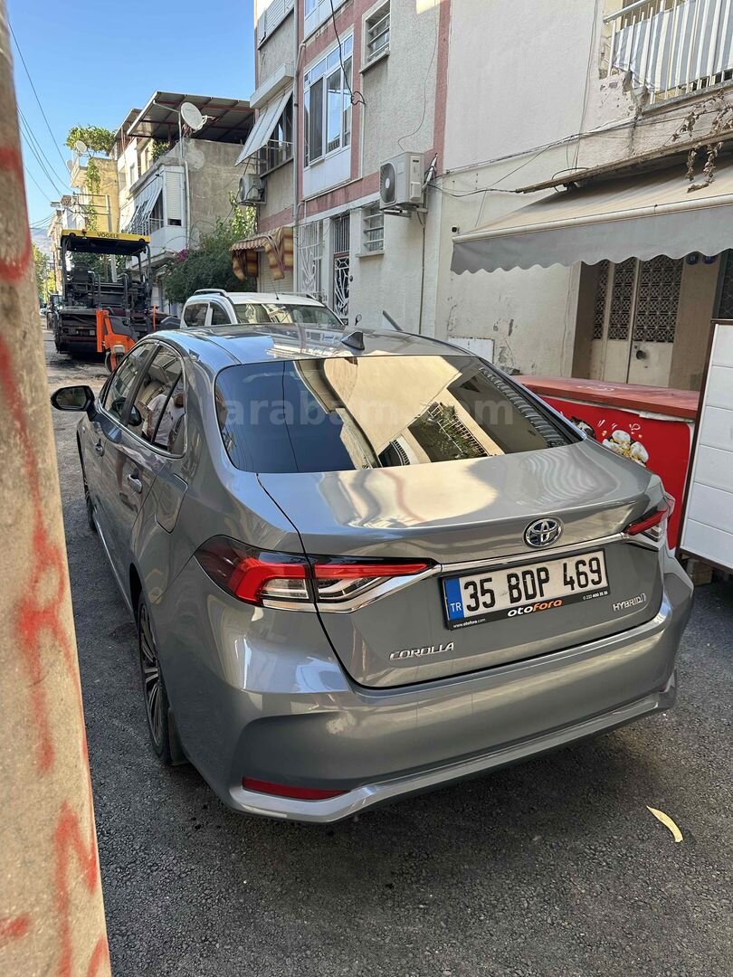 Sahibinden Toyota Corolla 1.8 Hybrid Flame X-Pack 2020 Model İzmir 126.000 km Mavi 5