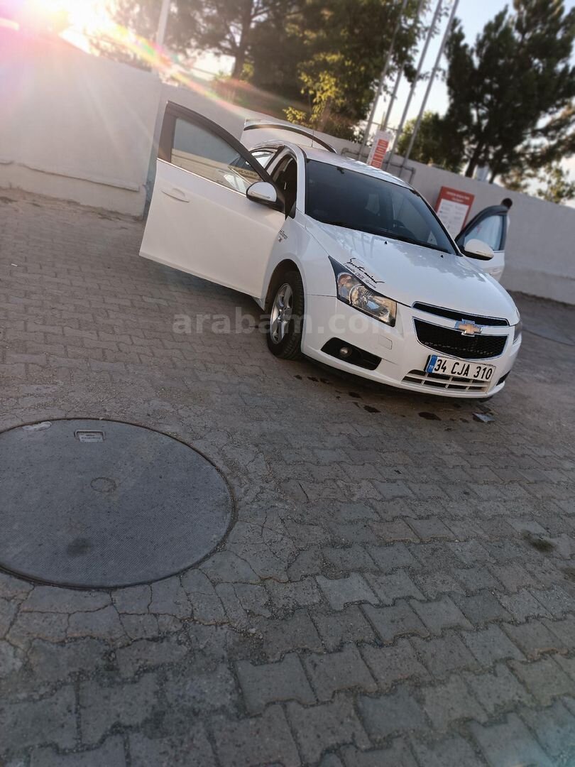 Sahibinden Chevrolet Cruze 1.6 LS Plus 2011 Model Ağrı 250.000 km Beyaz 2
