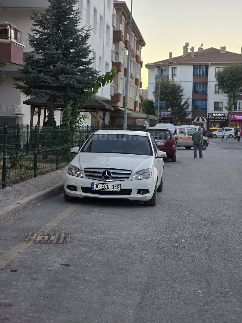 Sahibinden Mercedes - Benz C 180 Kompressor BlueEfficiency Luxury 2009 Model Ankara 390.000 km Beyaz 3