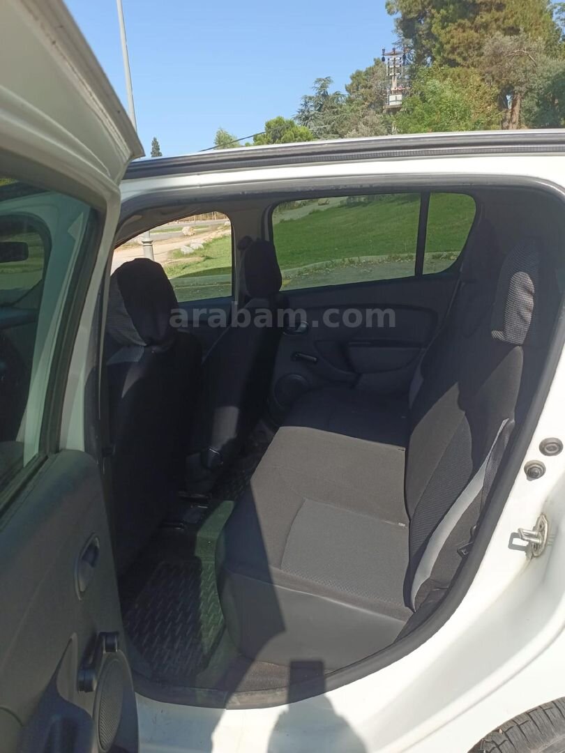 Sahibinden Dacia Sandero 1.2 Ambiance 2013 Model Kocaeli 144.000 km Beyaz 6
