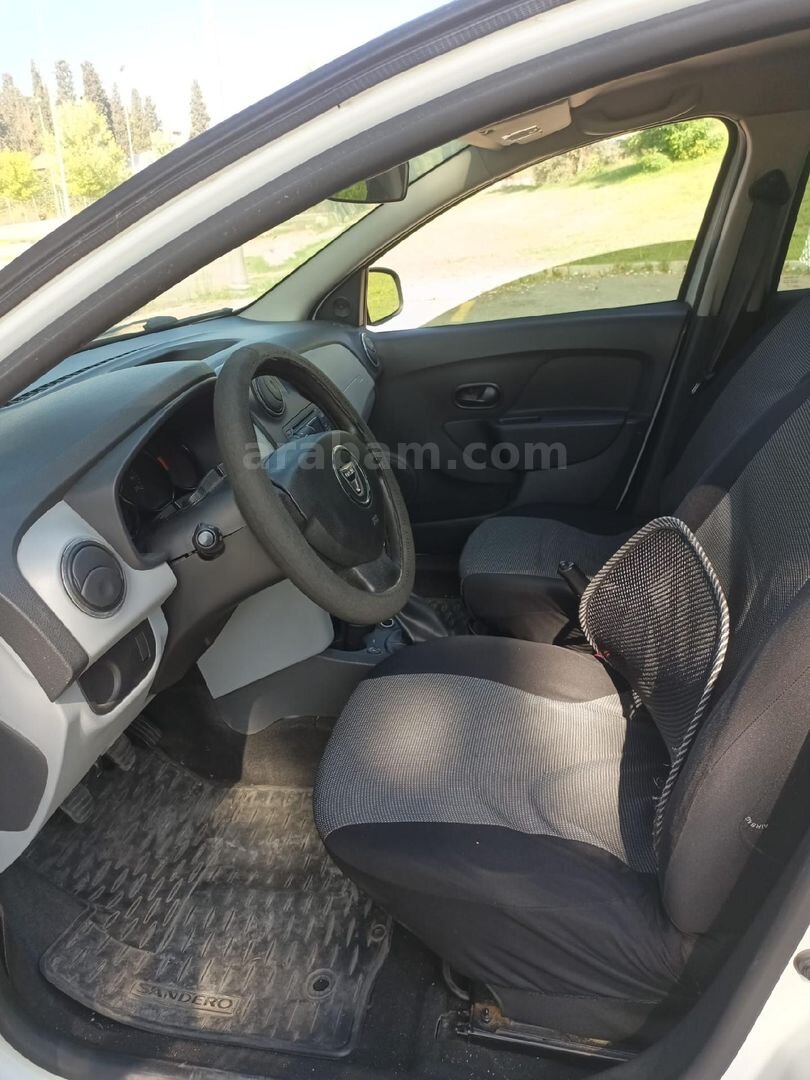 Sahibinden Dacia Sandero 1.2 Ambiance 2013 Model Kocaeli 144.000 km Beyaz 5