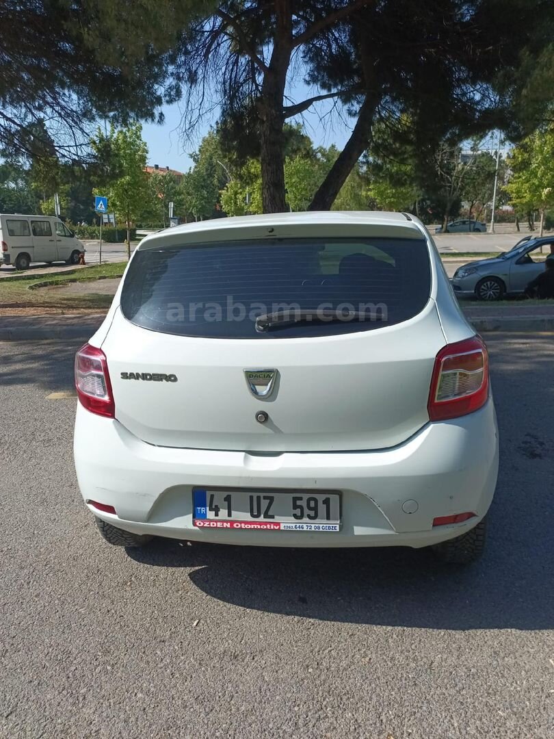Sahibinden Dacia Sandero 1.2 Ambiance 2013 Model Kocaeli 144.000 km Beyaz 2