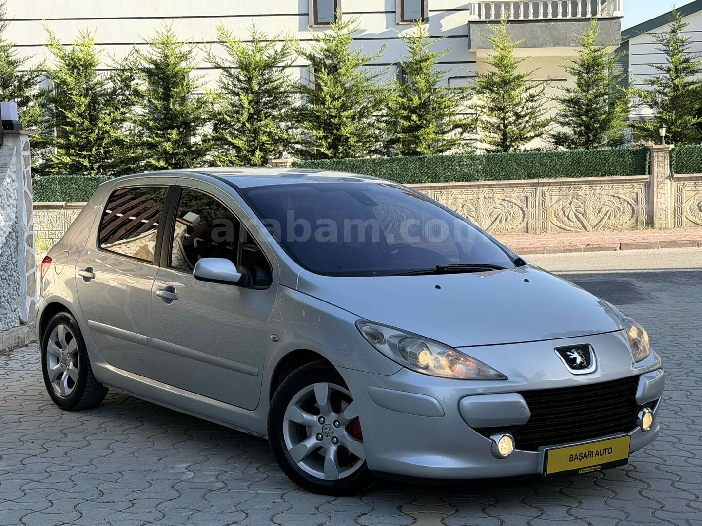 Galeriden Peugeot 307 1.6 HDi Premium 2006 Model Konya 365.000 km Gri (Gümüş) 1