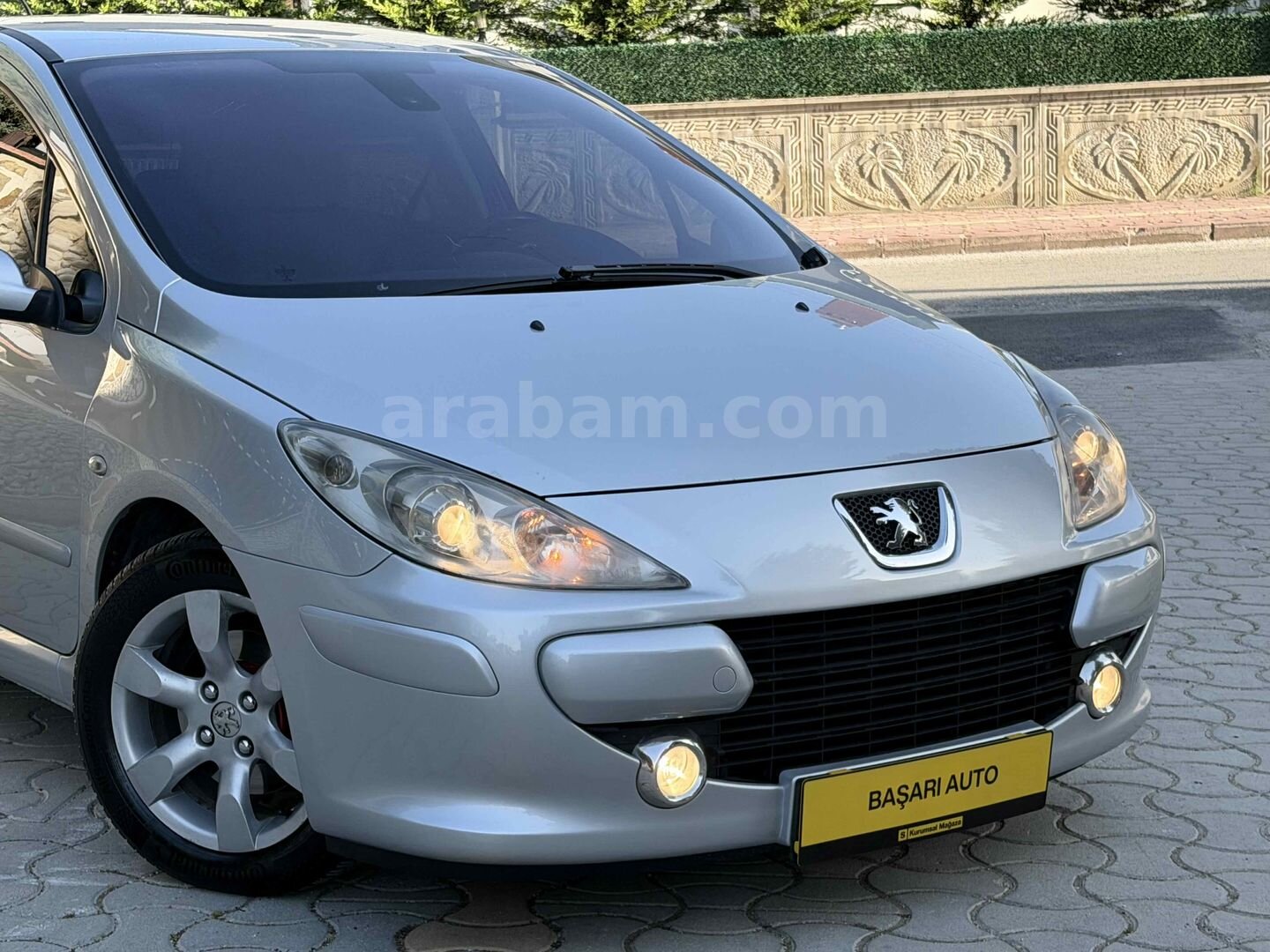 Galeriden Peugeot 307 1.6 HDi Premium 2006 Model Konya 365.000 km Gri (Gümüş) 6