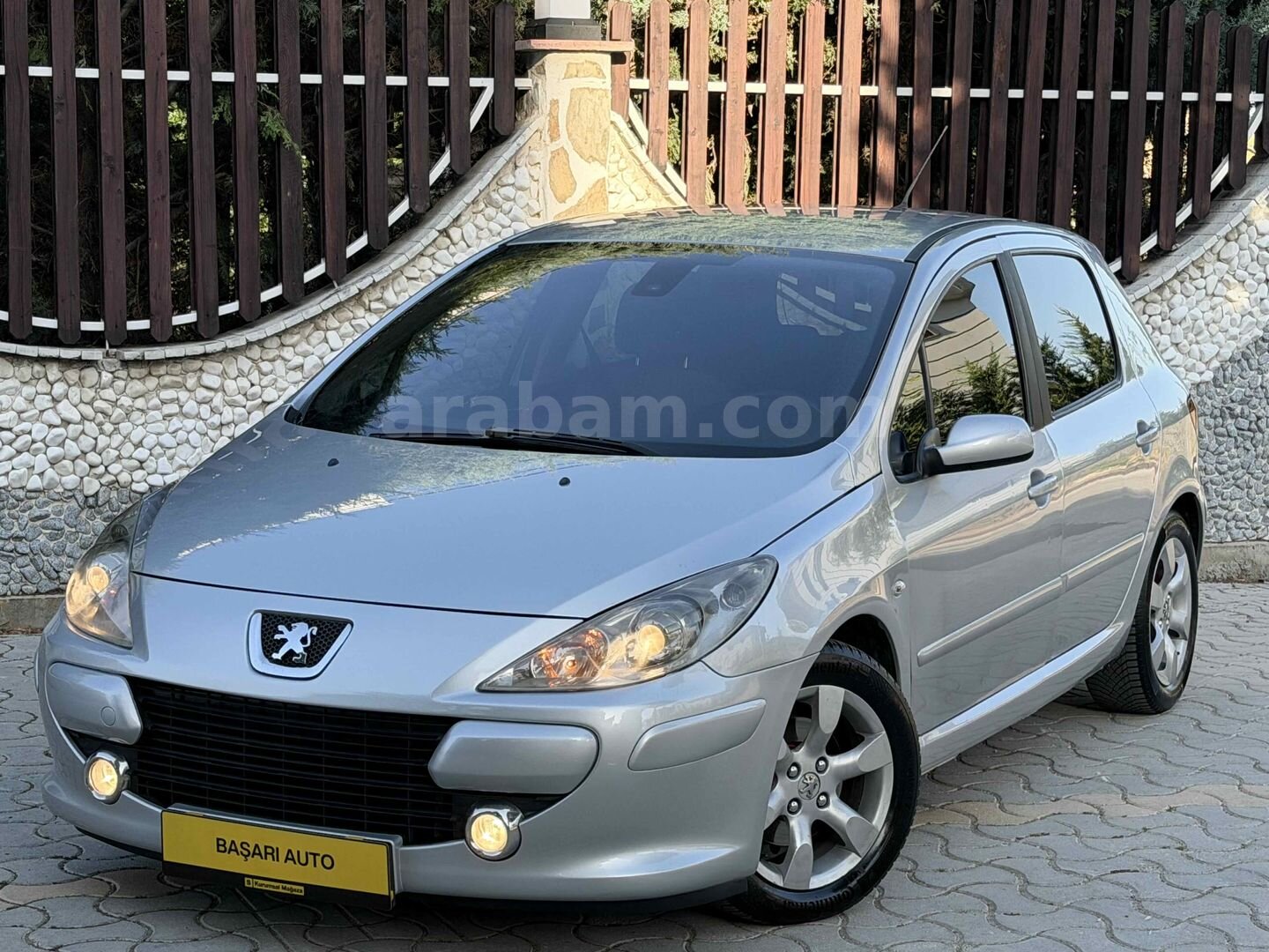 Galeriden Peugeot 307 1.6 HDi Premium 2006 Model Konya 365.000 km Gri (Gümüş) 7