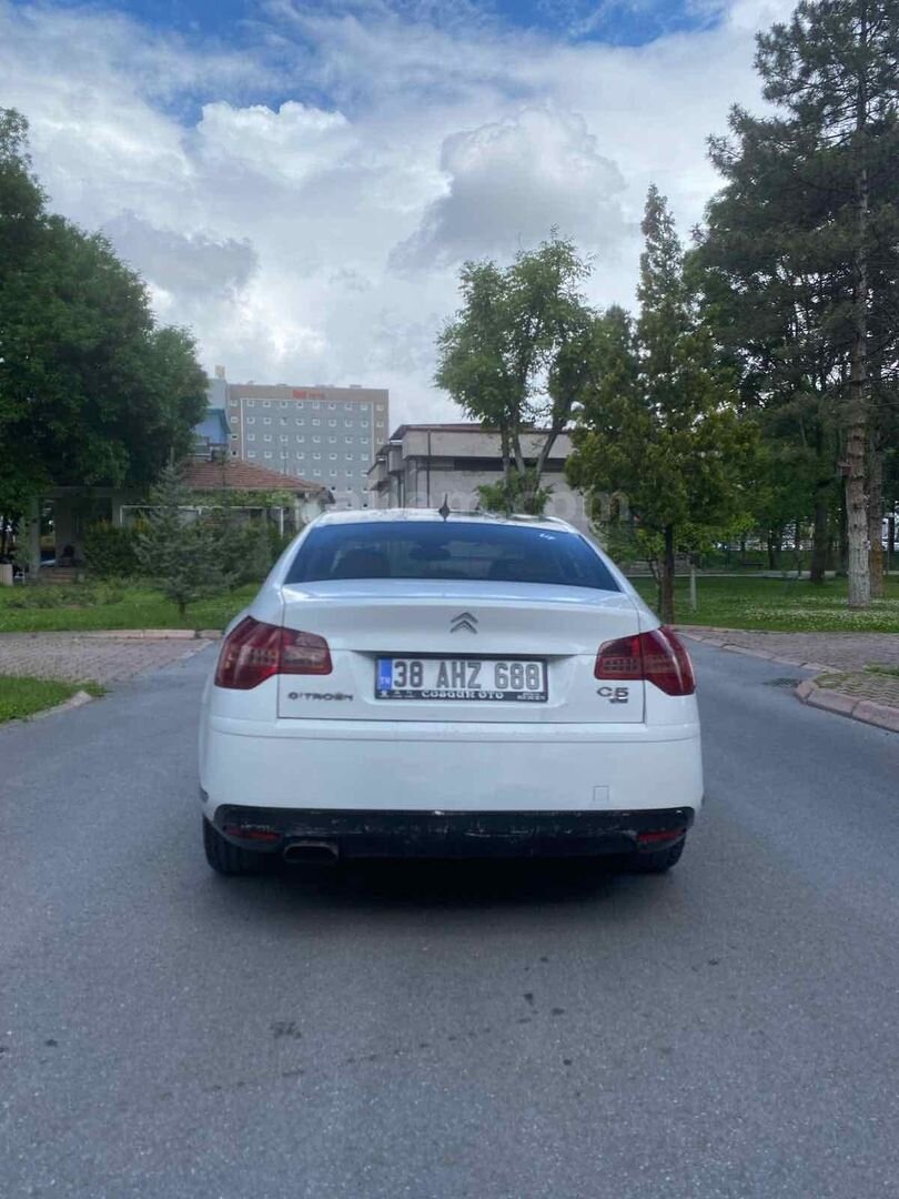 Sahibinden Citroen C5 1.6 HDi SX PK 2010 Model Kayseri 280.000 km Beyaz 6