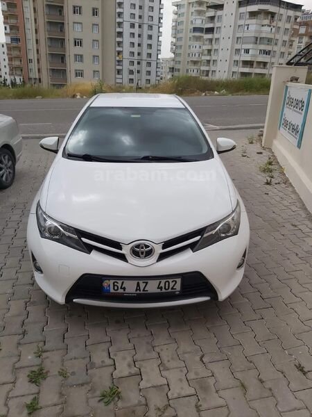 Sahibinden Toyota Auris 1.33 Life 2014 Model Şanlıurfa 97.500 km Beyaz