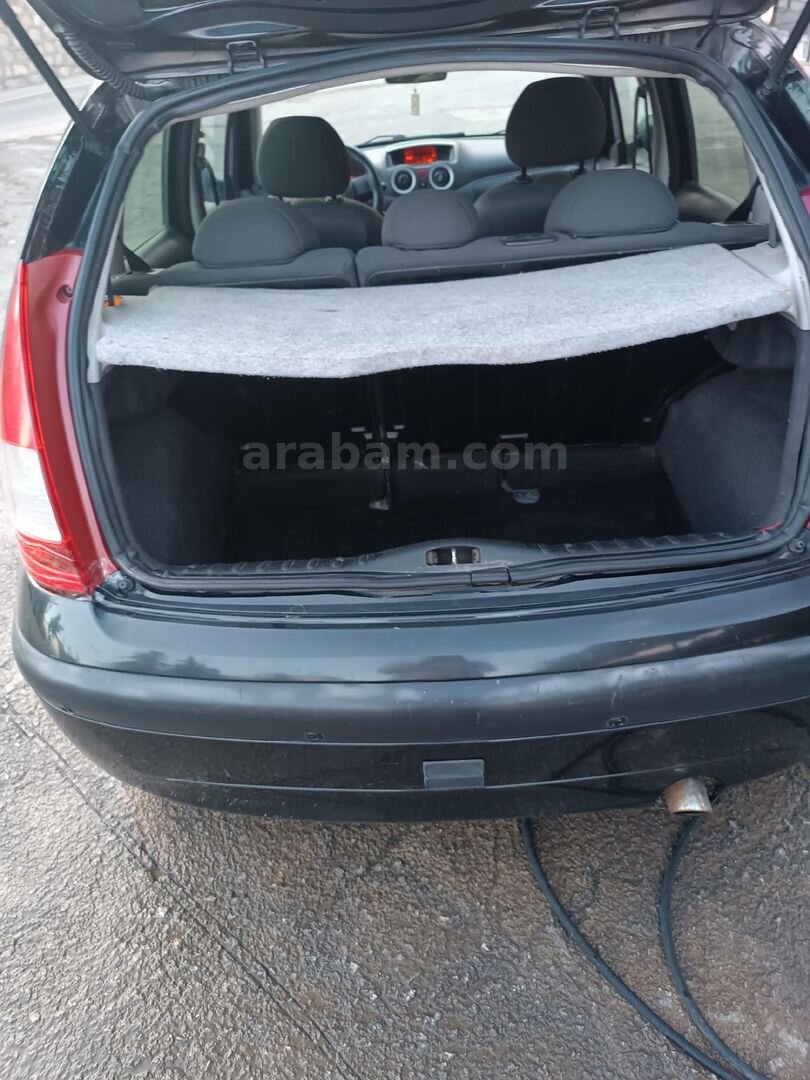 Sahibinden Citroen C3 1.4 Comfort 2010 Model Rize 223.000 km Siyah 5