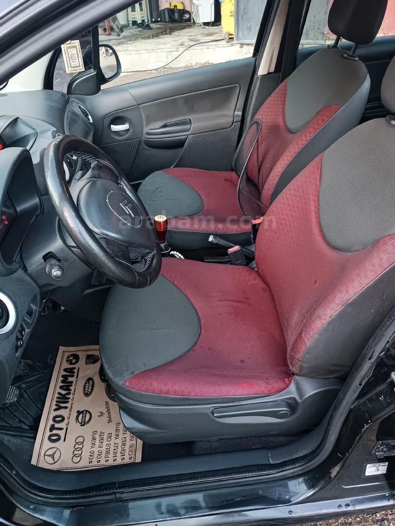 Sahibinden Citroen C3 1.4 Comfort 2010 Model Rize 223.000 km Siyah 3