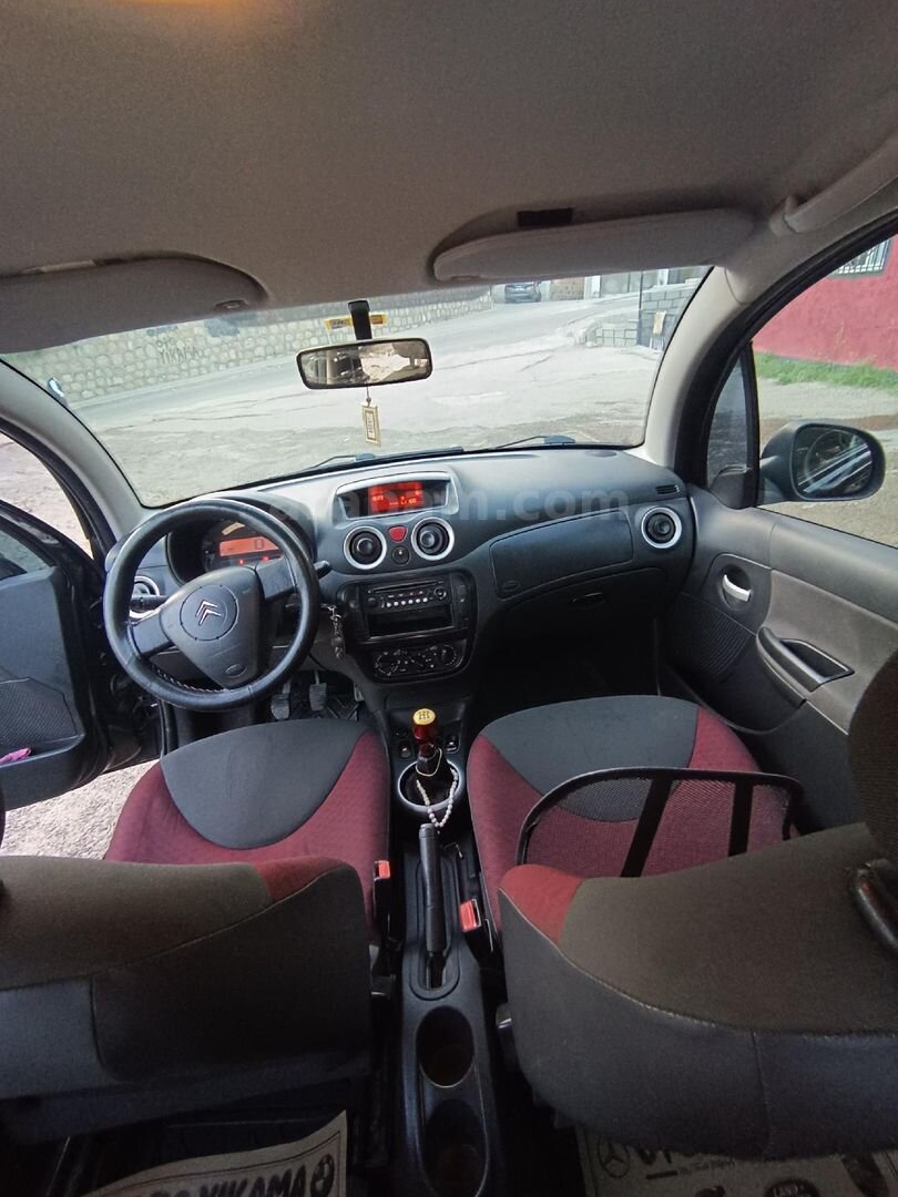 Sahibinden Citroen C3 1.4 Comfort 2010 Model Rize 223.000 km Siyah 1