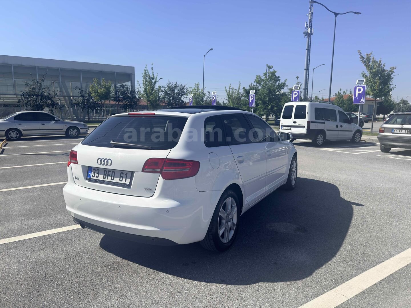 Sahibinden Audi A3 Sportback 1.6 TDI Attraction 2012 Model Konya 277.000 km Beyaz 4