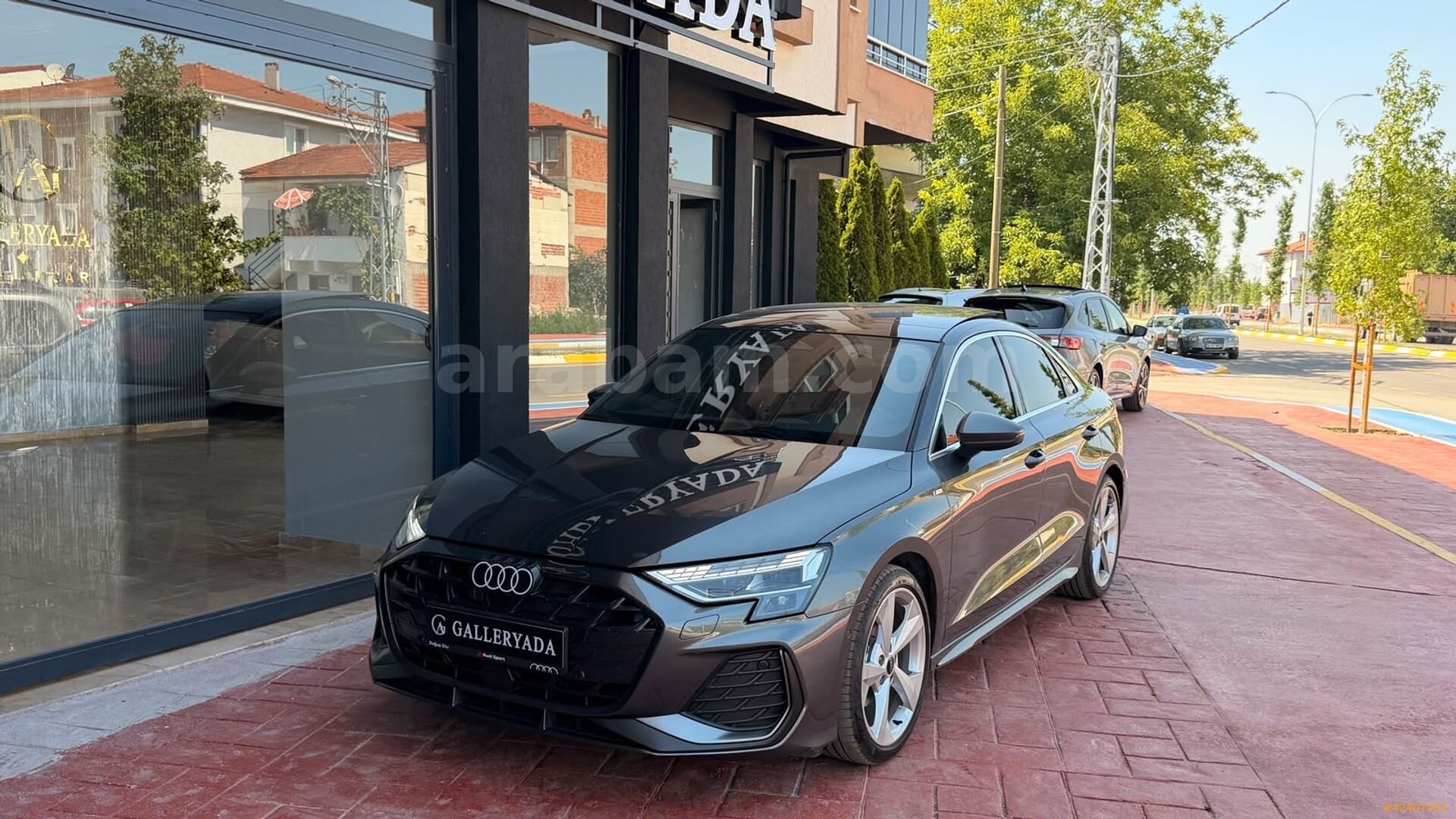 Galeriden Audi A3 Sedan 35 TFSI S-Line 2025 Model Sakarya 8.500 km Gri 4