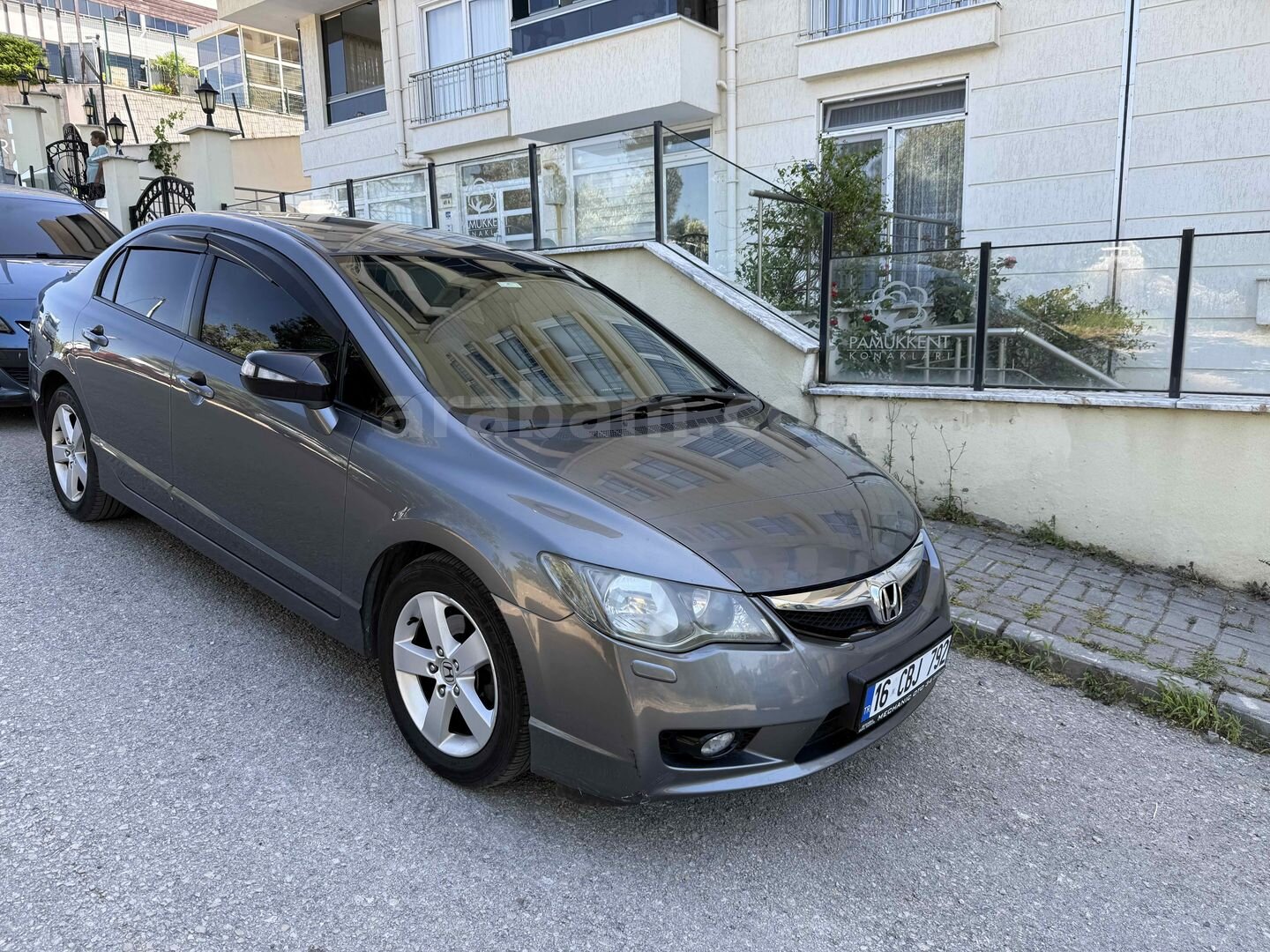 Sahibinden Honda Civic 1.6 Premium 2011 Model Bursa 196.000 km Füme 7
