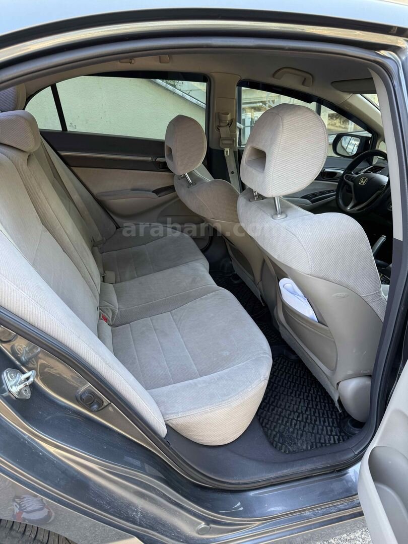 Sahibinden Honda Civic 1.6 Premium 2011 Model Bursa 196.000 km Füme 5