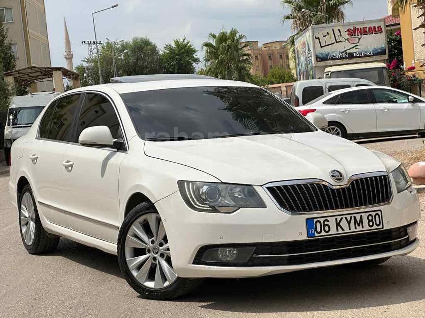 Sahibinden Skoda SuperB 1.6 TDI Prestige 2013 Model Van 287.000 km Beyaz 6