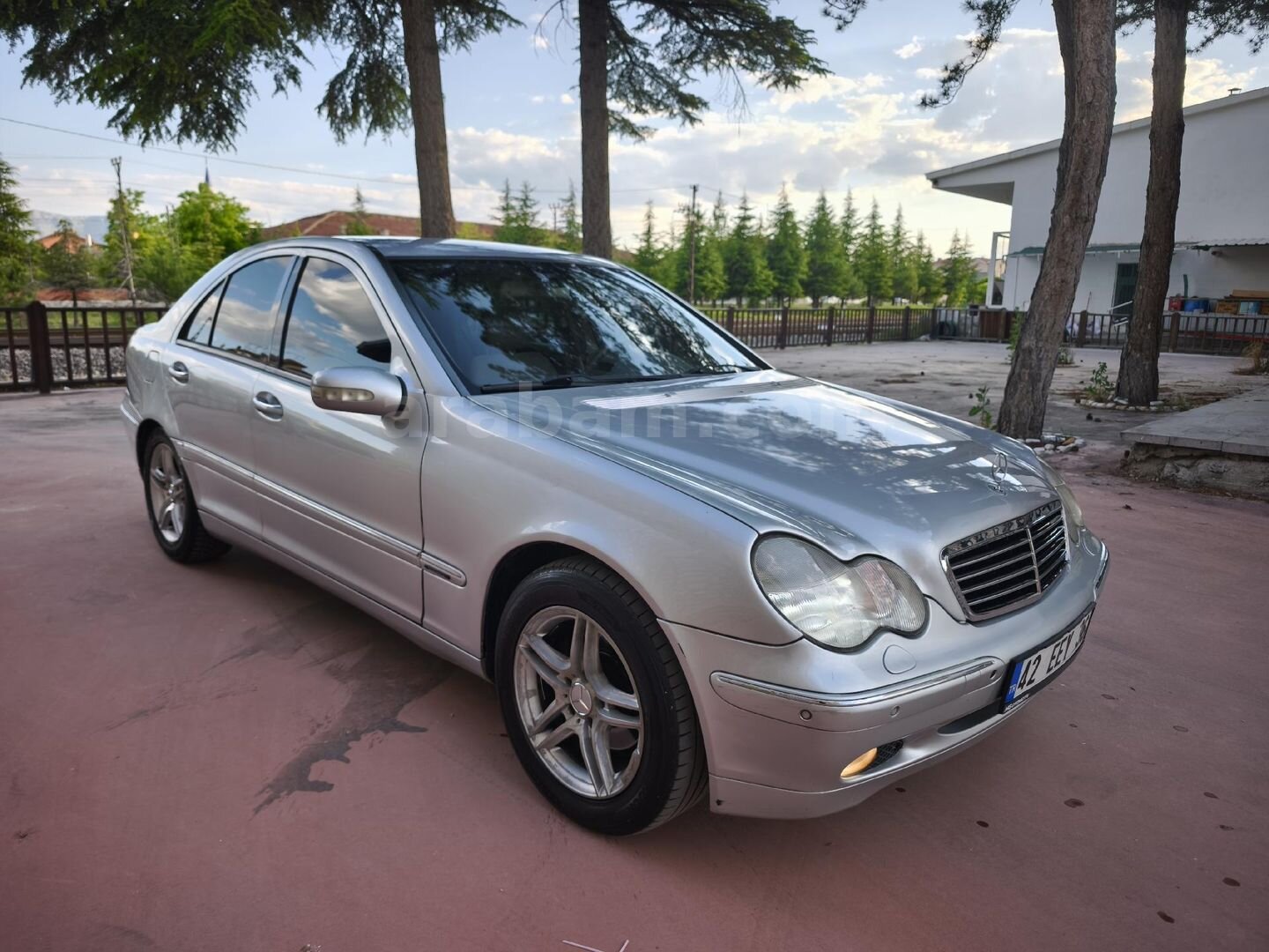 Galeriden Mercedes - Benz C 200 Kompressor Elegance 2001 Model Konya 525.000 km Gri (Gümüş) 2