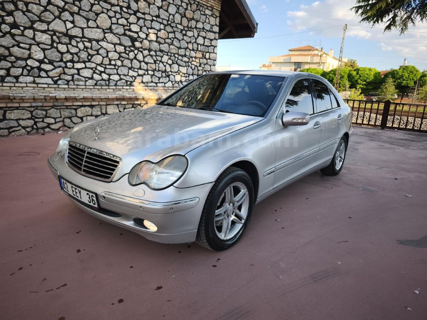 Galeriden Mercedes - Benz C 200 Kompressor Elegance 2001 Model Konya 525.000 km Gri (Gümüş) 3