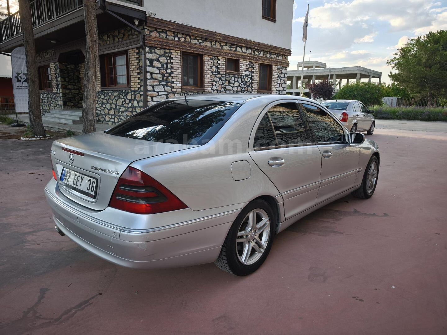 Galeriden Mercedes - Benz C 200 Kompressor Elegance 2001 Model Konya 525.000 km Gri (Gümüş) 6