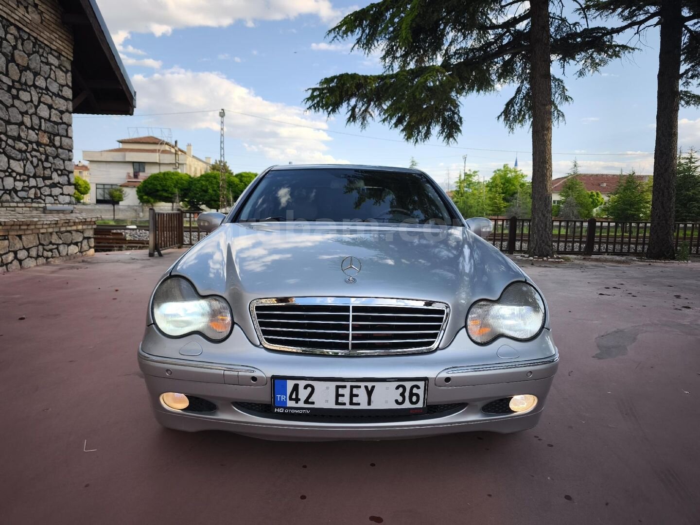 Galeriden Mercedes - Benz C 200 Kompressor Elegance 2001 Model Konya 525.000 km Gri (Gümüş) 1