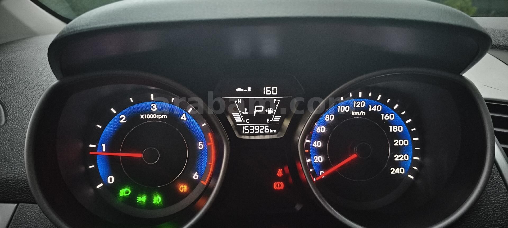 Sahibinden Hyundai Elantra 1.6 CRDi Elite 2014 Model Samsun 153.800 km Beyaz 5