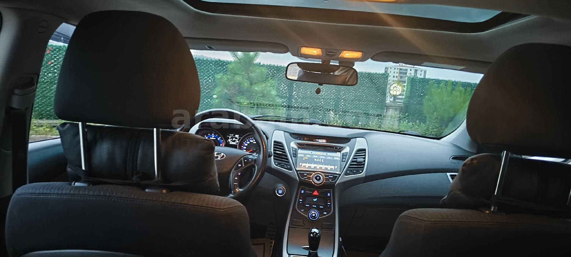 Sahibinden Hyundai Elantra 1.6 CRDi Elite 2014 Model Samsun 153.800 km Beyaz 6