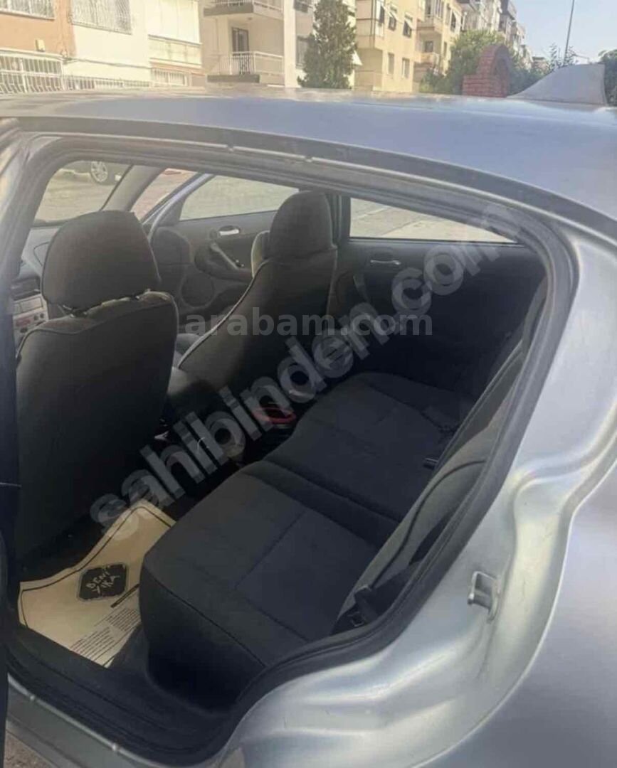 Sahibinden Alfa Romeo 147 1.6 TS Progression 2004 Model İzmir 315.000 km Gri 3