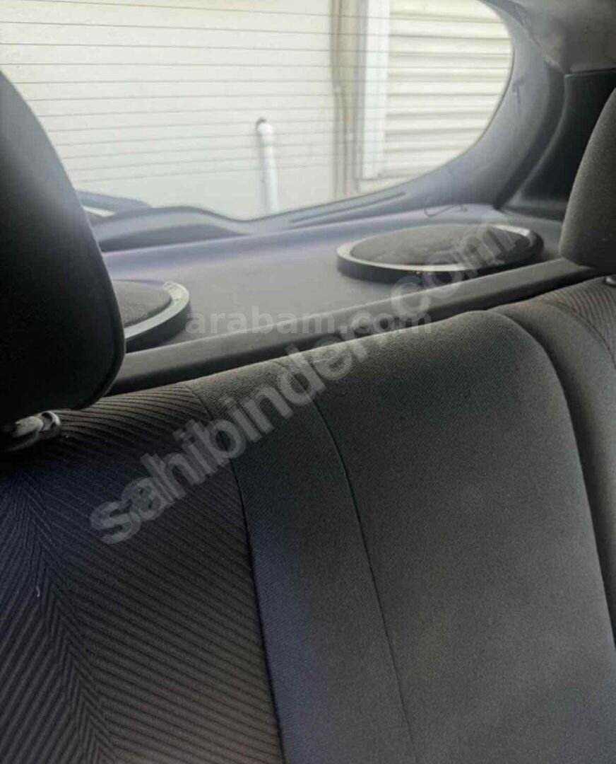 Sahibinden Alfa Romeo 147 1.6 TS Progression 2004 Model İzmir 315.000 km Gri 6