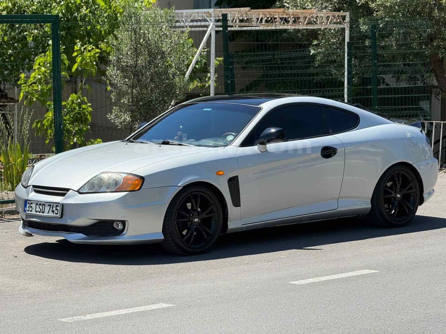 Sahibinden Hyundai Coupe 1.6 FX 2004 Model İzmir 315.000 km Gri (Gümüş) 3
