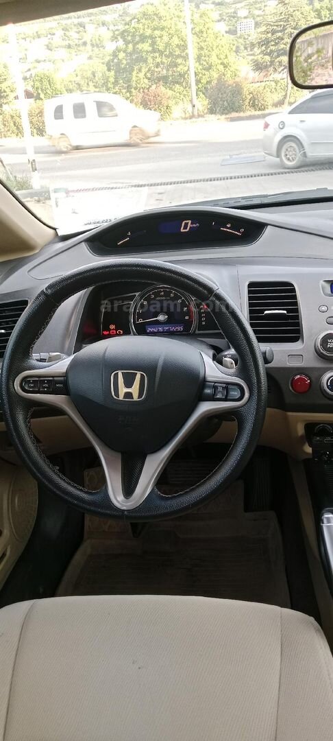 Sahibinden Honda Civic 1.6i VTEC Elegance 2009 Model Samsun 245.250 km Şampanya 7