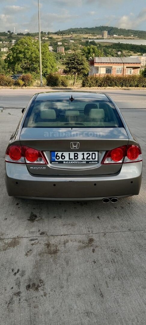 Sahibinden Honda Civic 1.6i VTEC Elegance 2009 Model Samsun 245.250 km Şampanya 6
