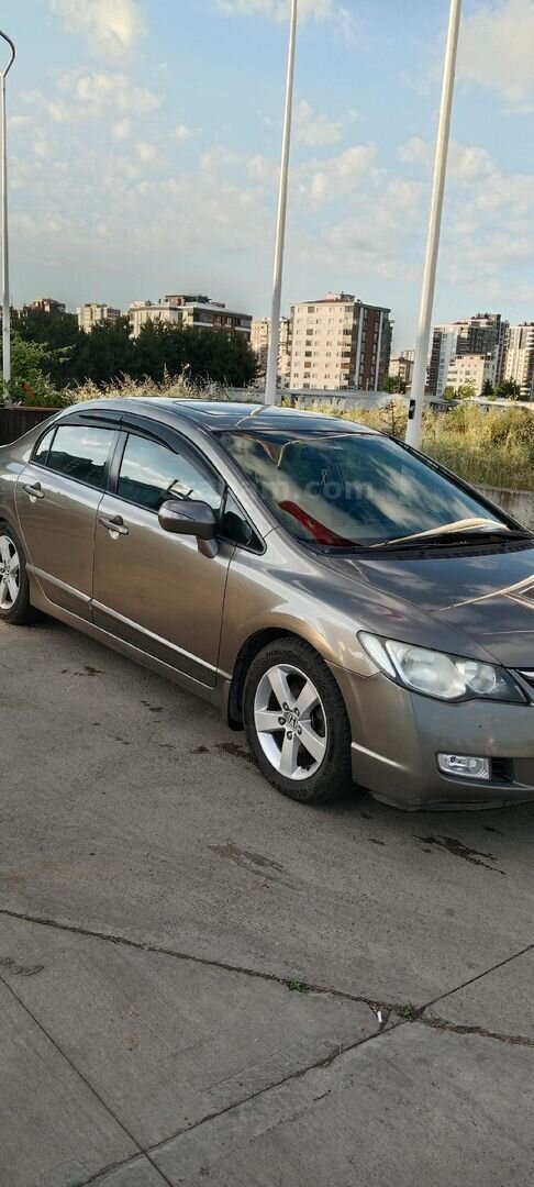 Sahibinden Honda Civic 1.6i VTEC Elegance 2009 Model Samsun 245.250 km Şampanya 3