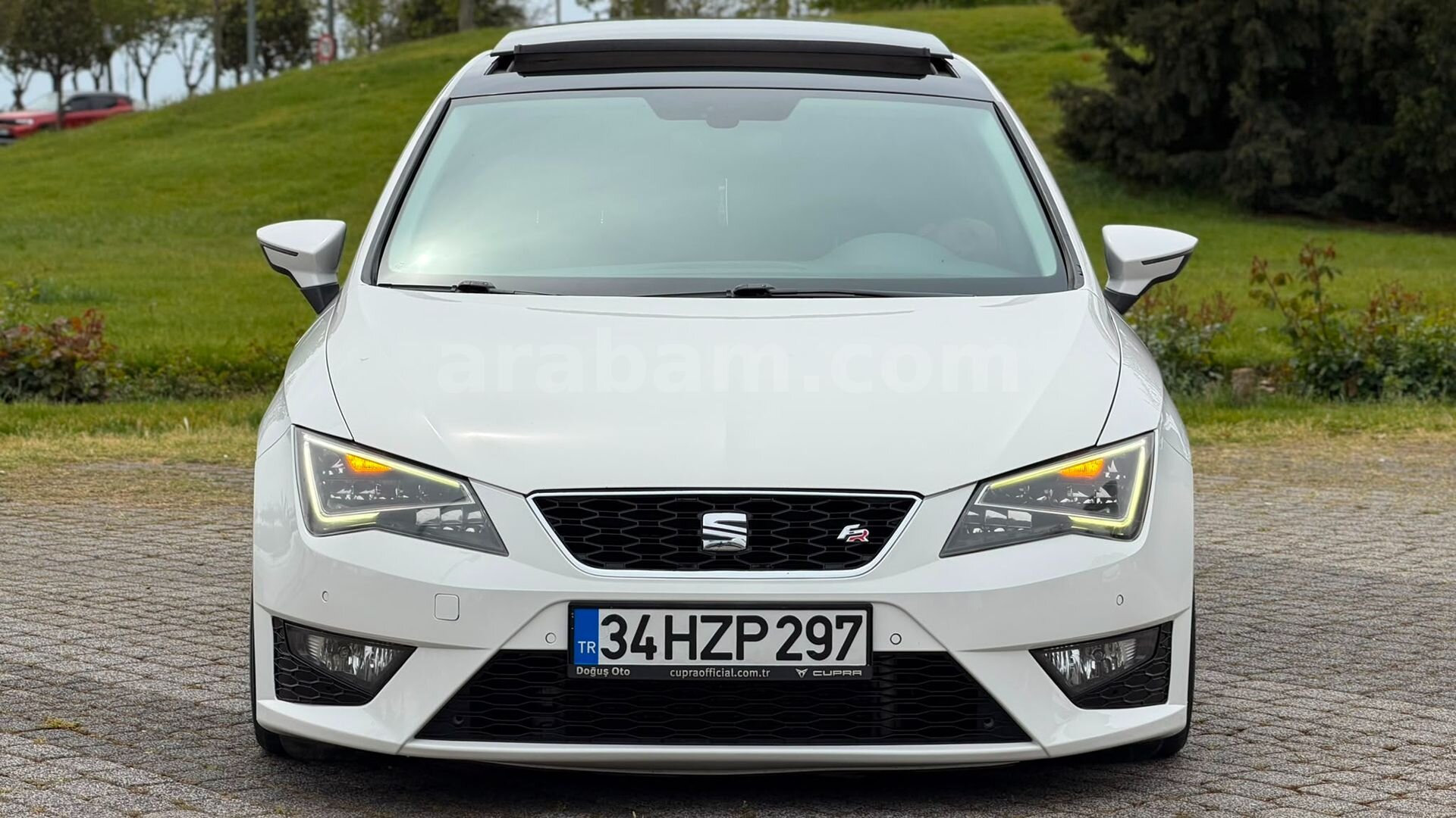Galeriden Seat Leon 1.6 TDI Style 2016 Model İstanbul 179.000 km Beyaz 2