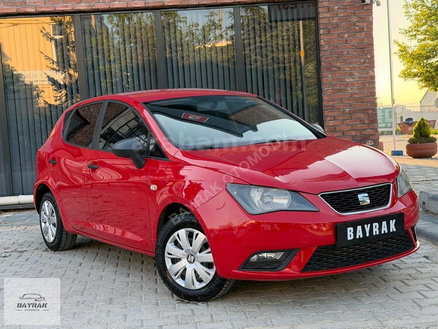 Galeriden Seat Ibiza 1.4 Reference 2014 Model Eskişehir 125.000 km Kırmızı 7