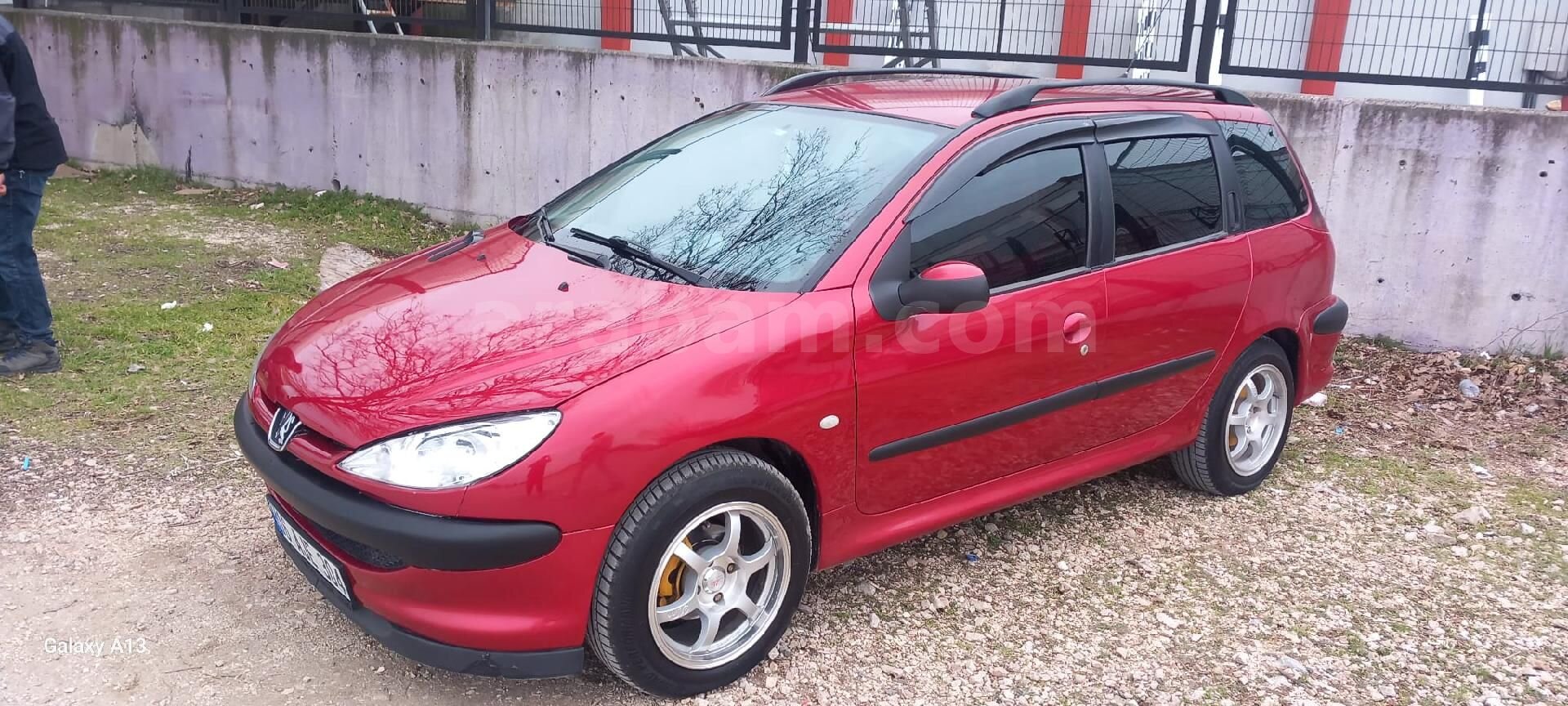 Sahibinden Peugeot 206 1.4 HDi X-line 2004 Model Bursa 203.000 km Bordo 4