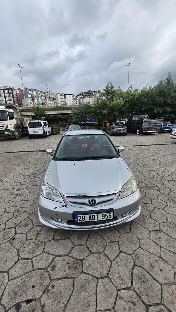 Sahibinden Honda Civic 1.6i VTEC LS 2004 Model Giresun 253.500 km Gri 1