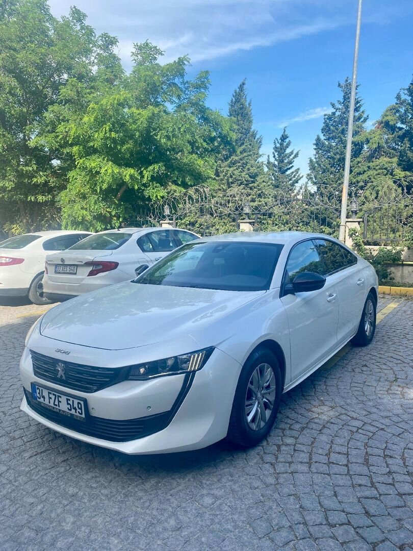Sahibinden Peugeot 508 1.5 BlueHDI Prime 2022 Model İstanbul 71.000 km Beyaz 3