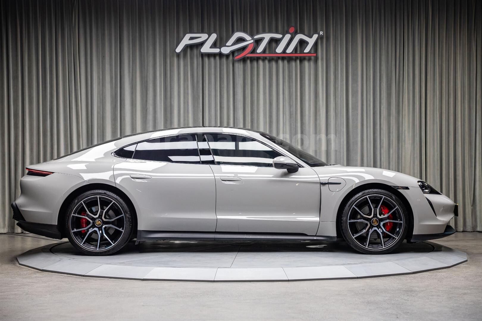Galeriden Porsche Taycan Elektrik 4S Performance Plus 2023 Model İstanbul 53.000 km Gri 7