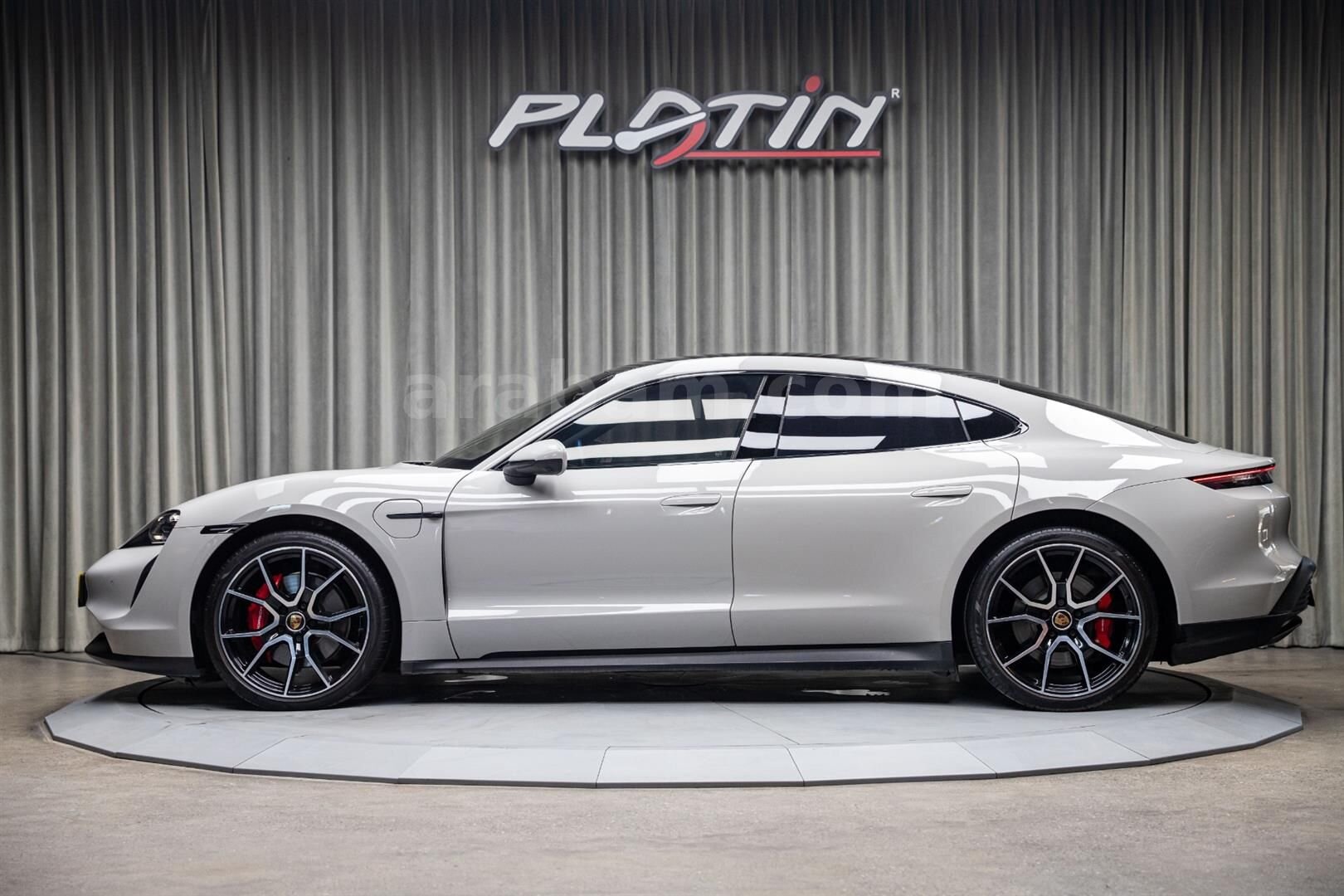 Galeriden Porsche Taycan Elektrik 4S Performance Plus 2023 Model İstanbul 53.000 km Gri 3