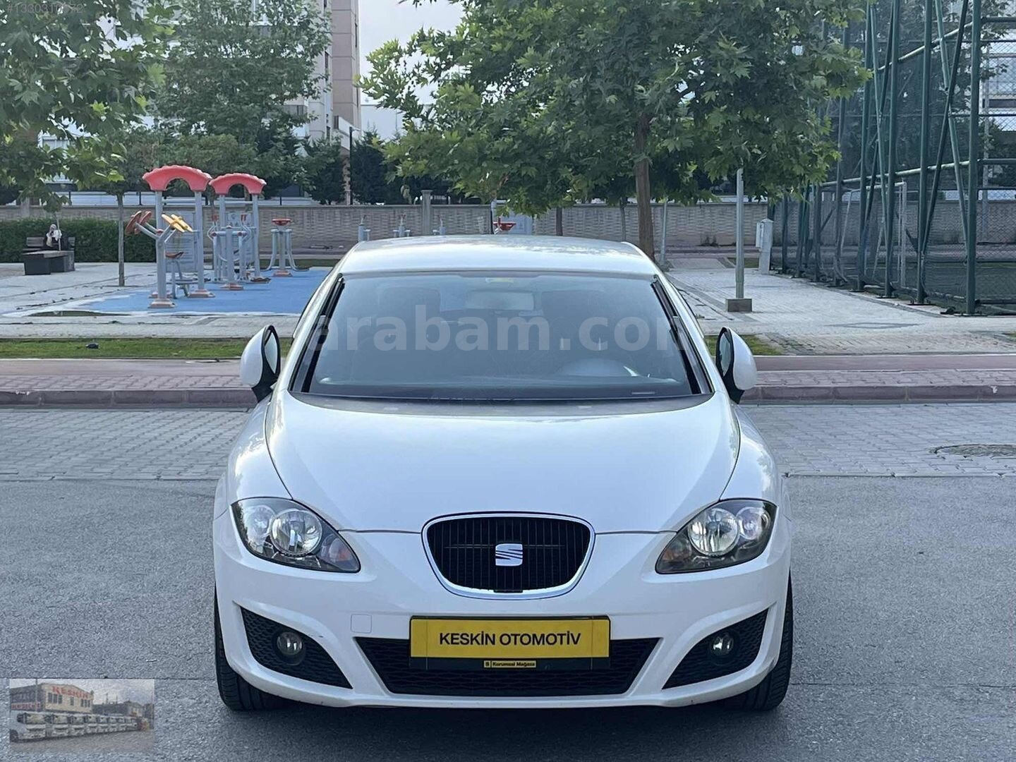 Galeriden Seat Leon 1.6 TDI CR Style 2012 Model Konya 223.000 km Beyaz 3