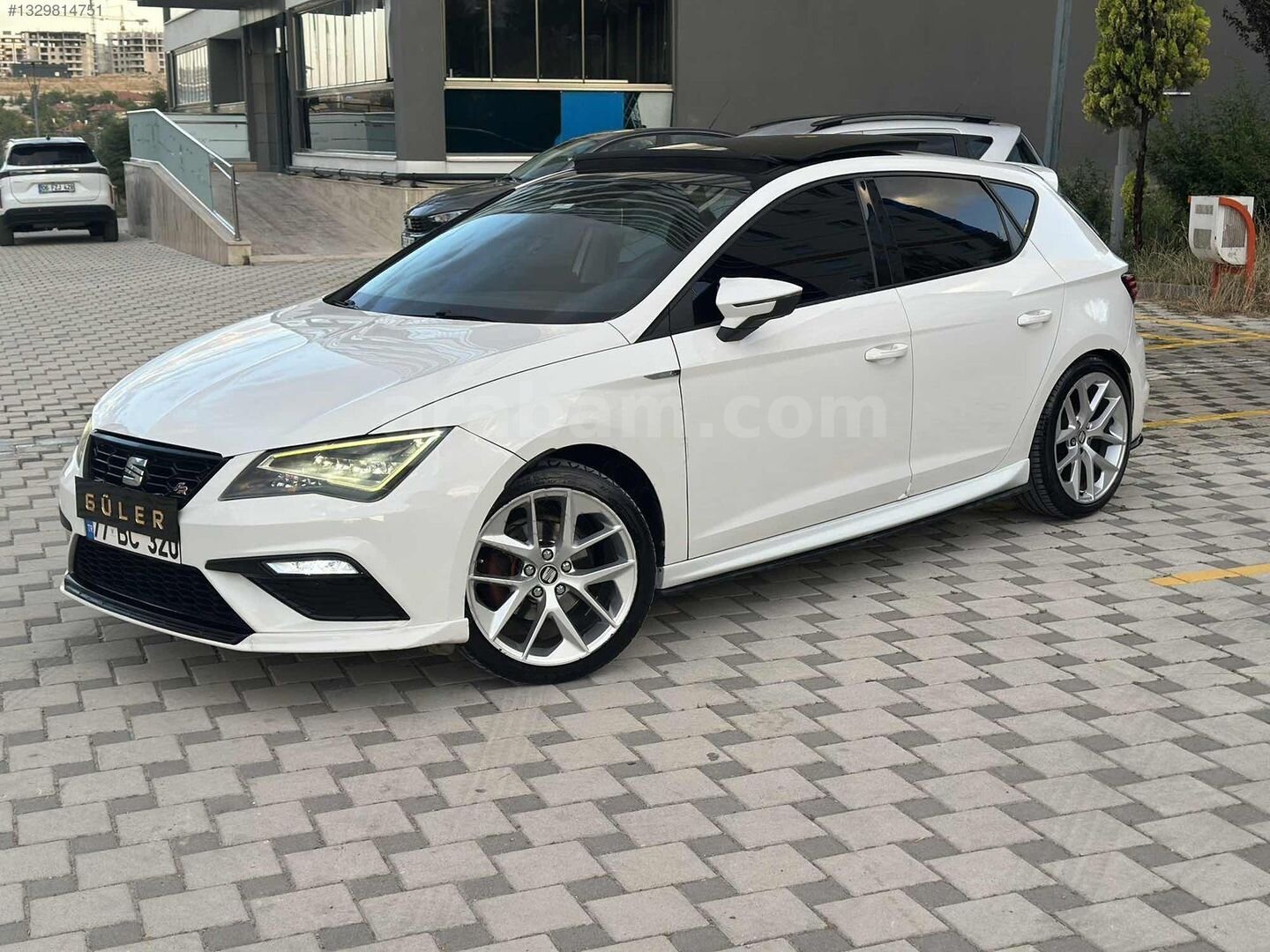 Galeriden Seat Leon 1.6 TDI CR Style 2013 Model Ankara 250.000 km Beyaz 4