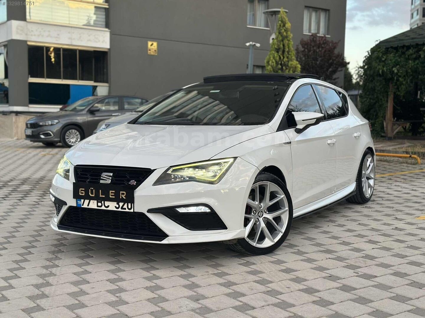 Galeriden Seat Leon 1.6 TDI CR Style 2013 Model Ankara 250.000 km Beyaz 3