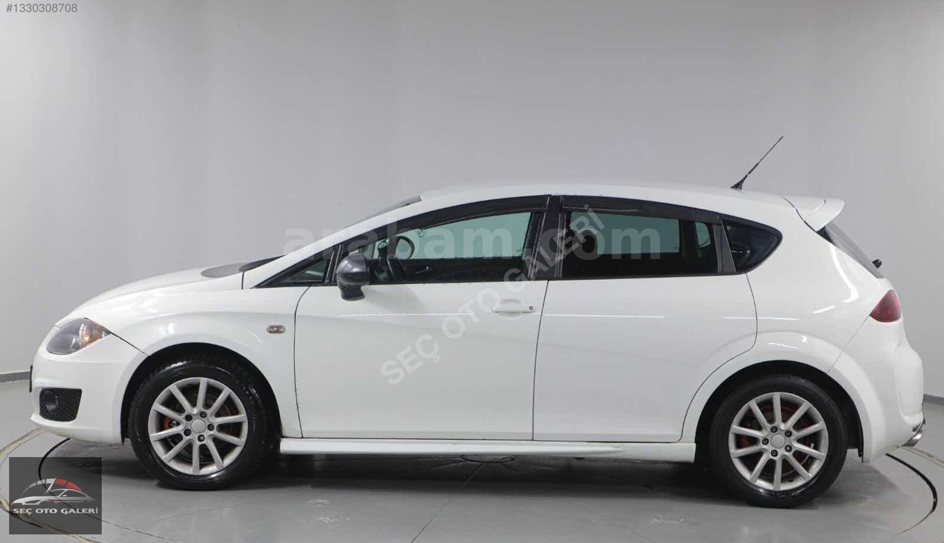 Galeriden Seat Leon 1.6 TDI CR Style 2011 Model Osmaniye 300.000 km Beyaz 6
