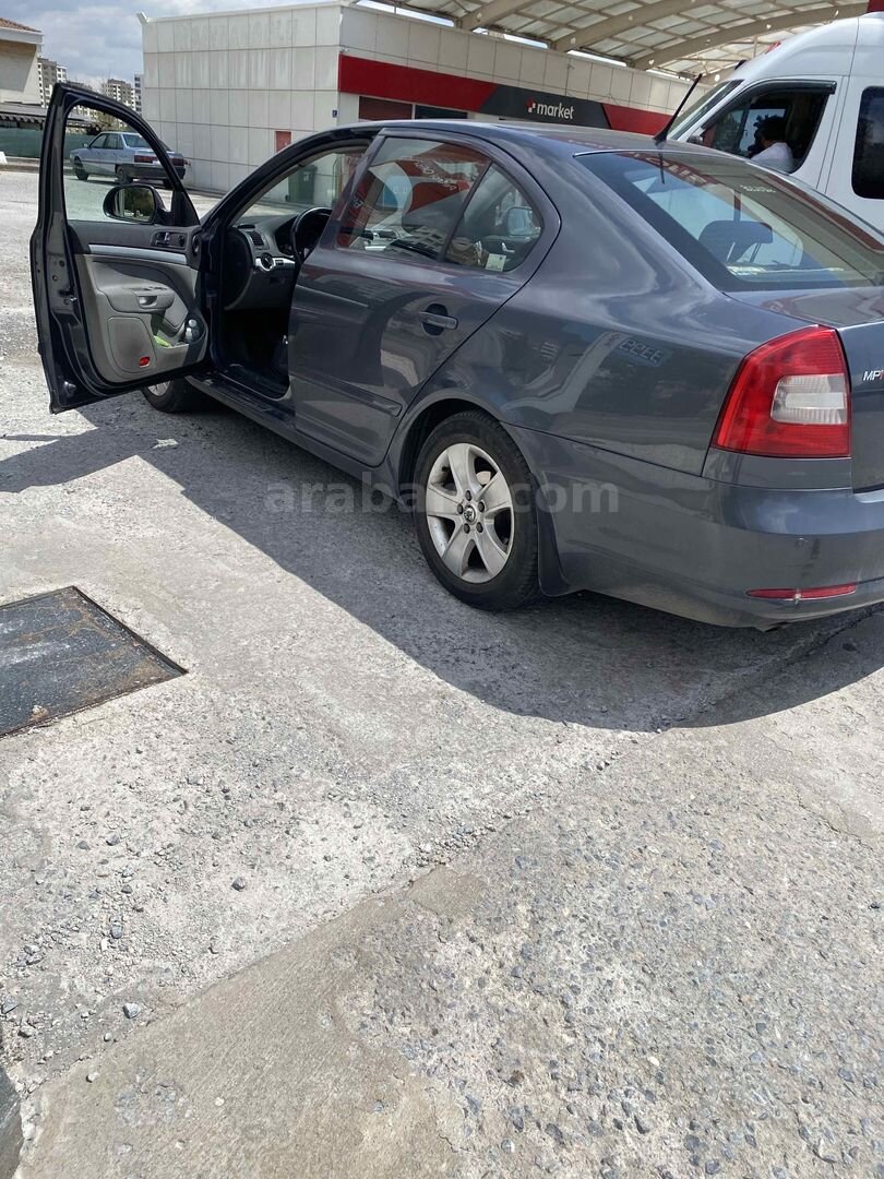 Sahibinden Skoda Octavia 1.6 Ambiente Optimal 2011 Model Kayseri 97.035 km Füme 4