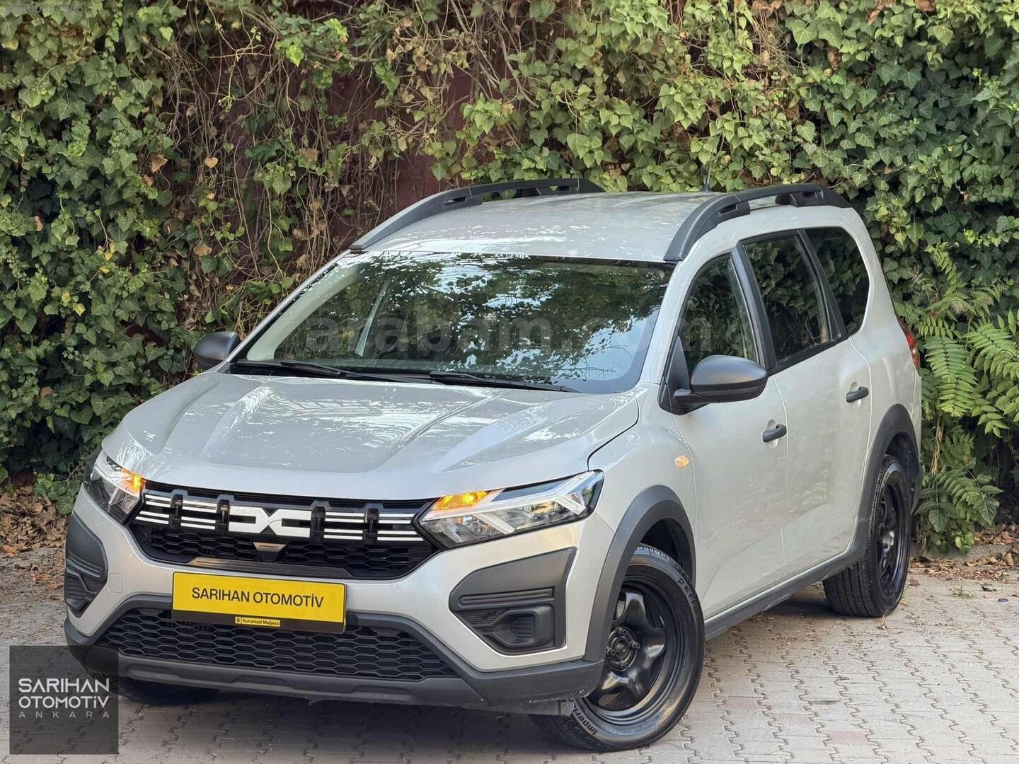 Galeriden Dacia Jogger 1.0 TCe Essential 2022 Model Ankara 128.000 km Gri 3