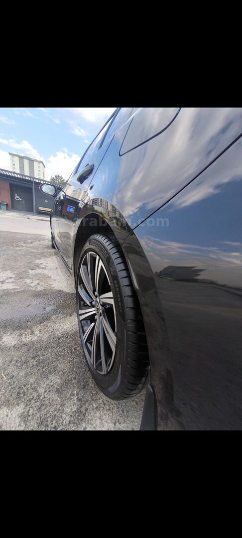 Sahibinden Toyota Corolla 1.5 Passion X-Pack 2022 Model Ankara 57.000 km Siyah 3