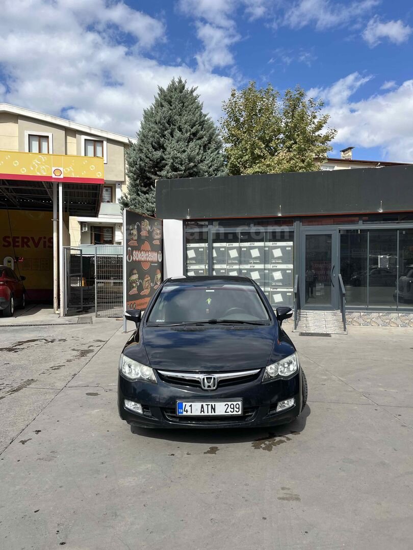 Sahibinden Honda Civic 1.6i VTEC Dream 2008 Model Kocaeli 163.500 km Siyah 4