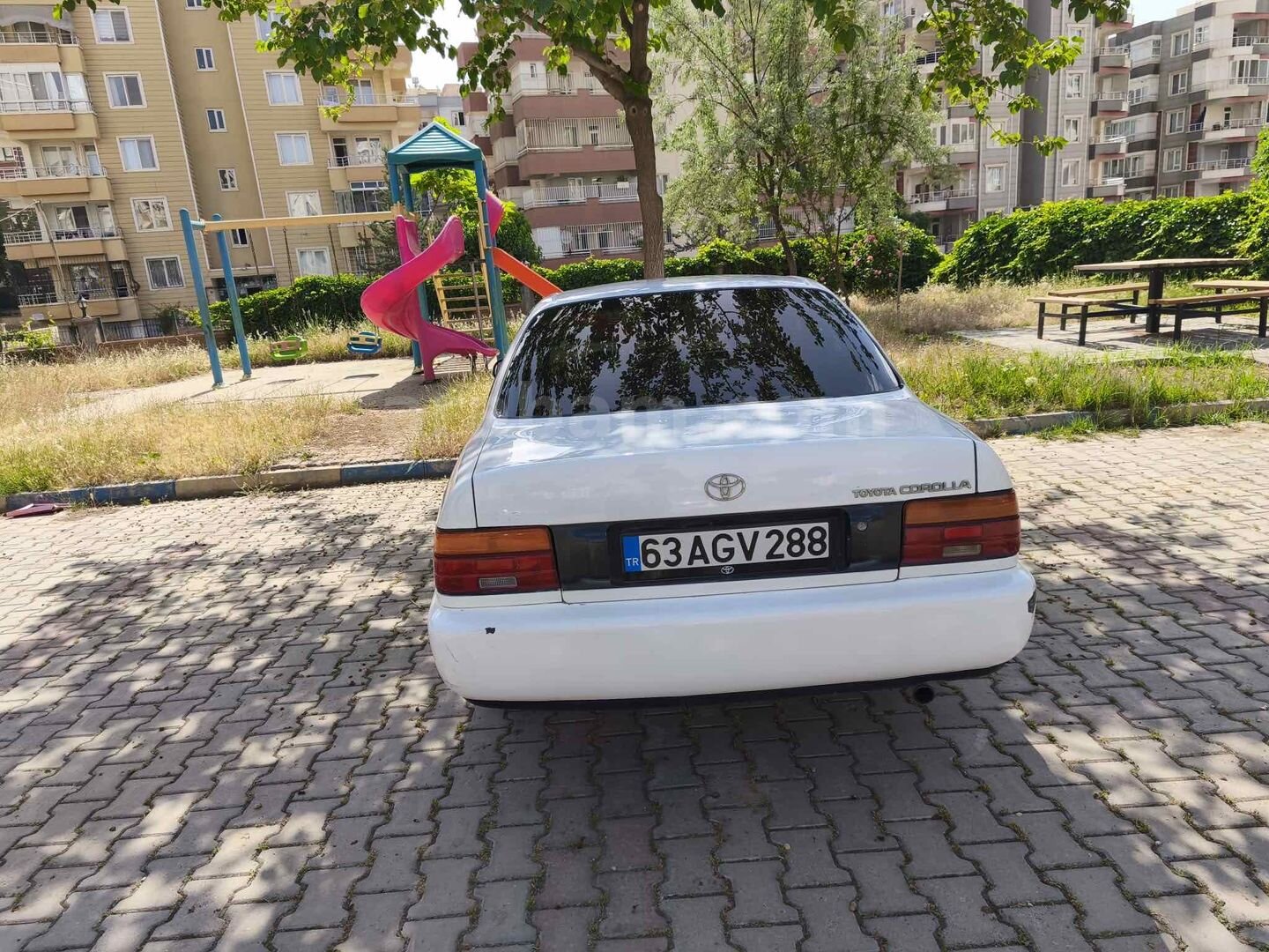 Sahibinden Toyota Corolla 1.3 XE 1998 Model Şanlıurfa 235.000 km Beyaz 3
